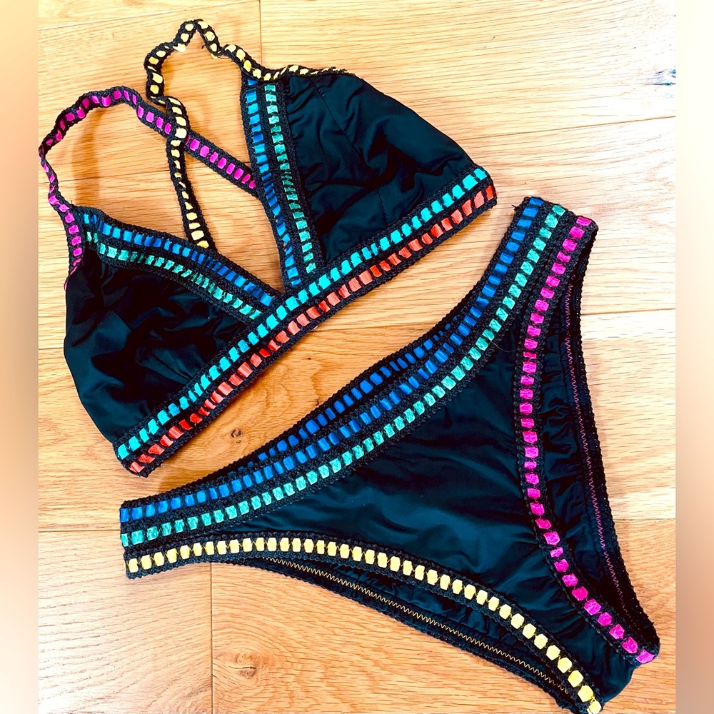 La Blanca Threading Along Ribbon Hipster Bikini 2 Piece Black Size 6